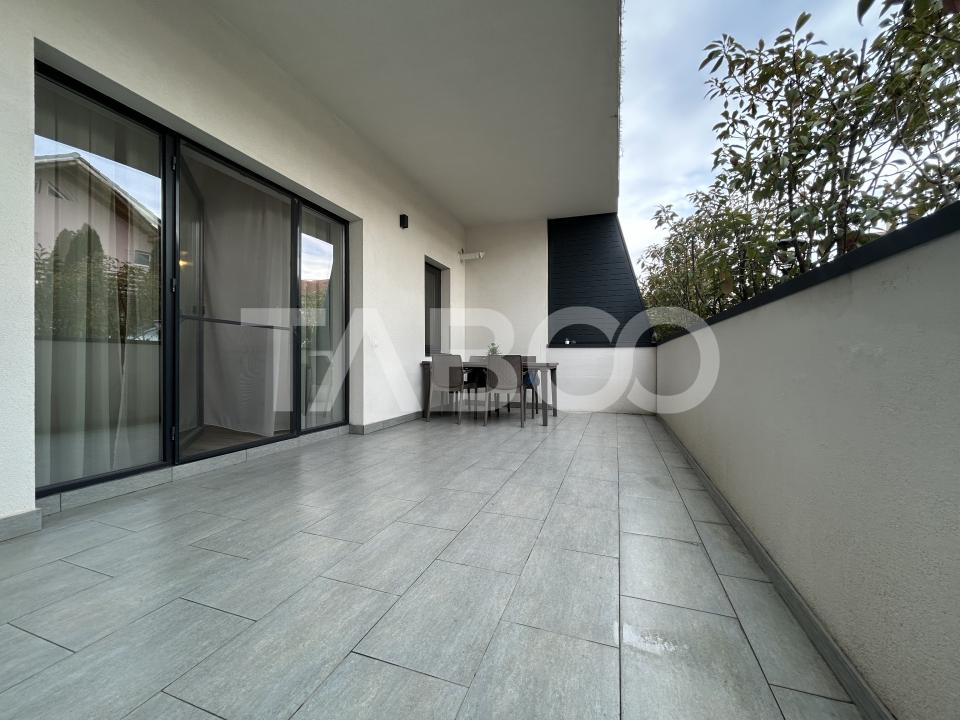 Apartament 3 camere de lux cu terasa si 2 locuri de parcare pe Brana 