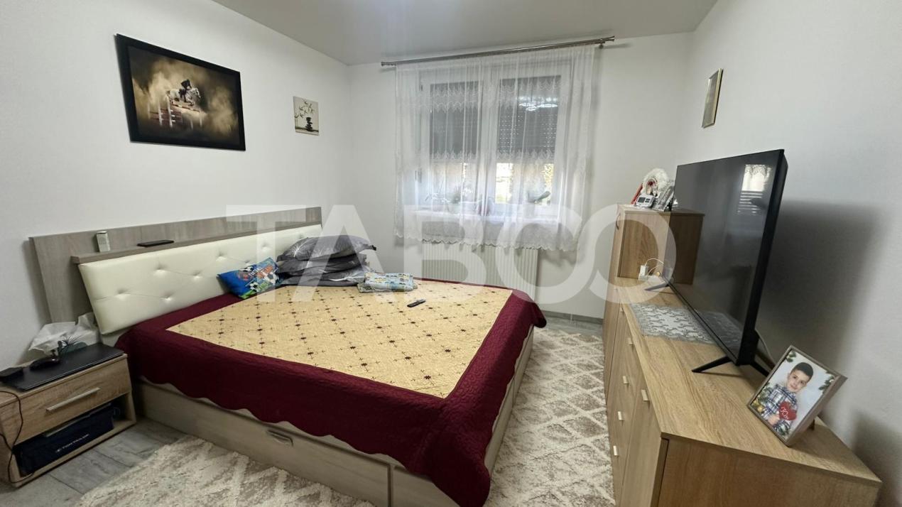 Apartament 3 camere de vanzare 3 camere mobilat utilat Selimbar Sibiu 