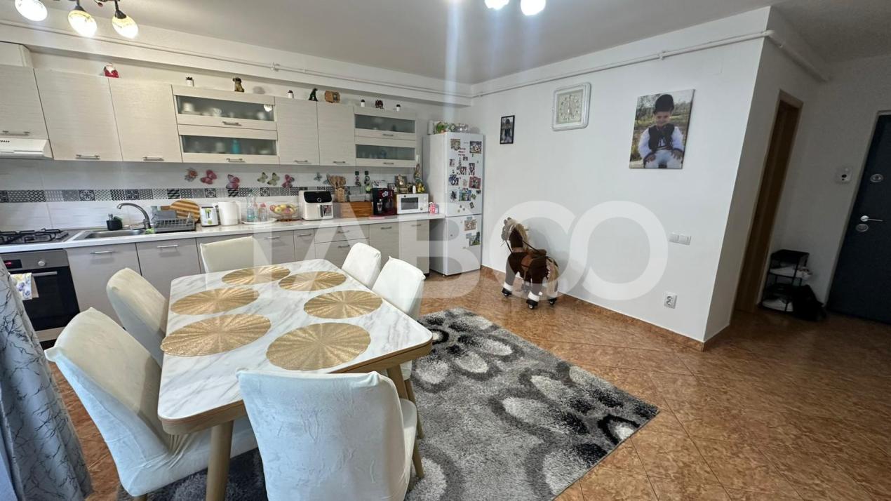 Apartament 3 camere de vanzare 3 camere mobilat utilat Selimbar Sibiu 