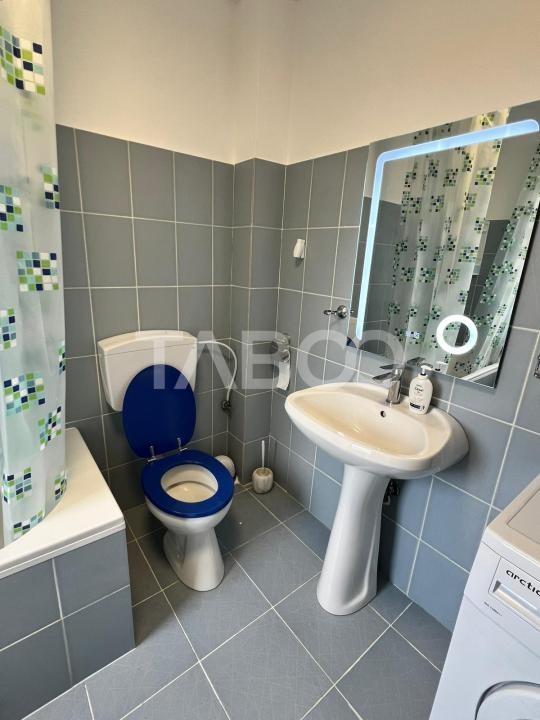 Apartament 3 camere de vanzare decomandat 58 mp zona Vasile Aaron