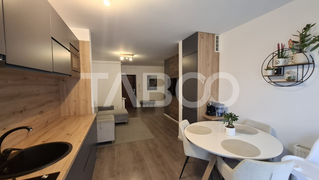 Apartament 3 camere de vanzare decomandat 60 mp zona Calea Surii Mici
