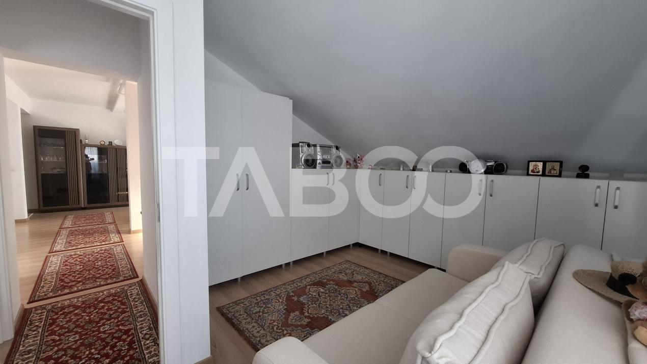 Apartament 3 camere de vanzare decomandat 68 mp zona Turnisor Sibiu