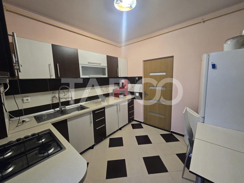 Apartament 3 camere de vanzare decomandat 71mpu zona Turnisor Sibiu