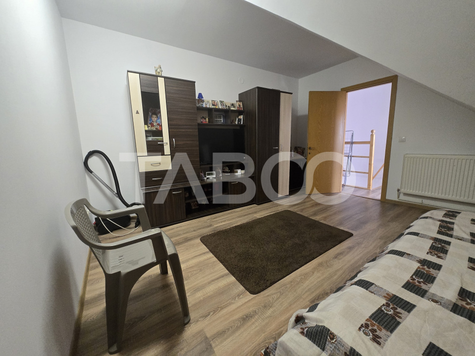 Apartament 3 camere de vanzare decomandat 78mp zona Vasile Aaron Sibiu