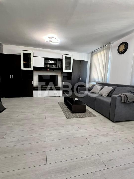Apartament 3 camere de vanzare decomandat cu balcon zona Vasile Aaron in Sibiu - Soimului