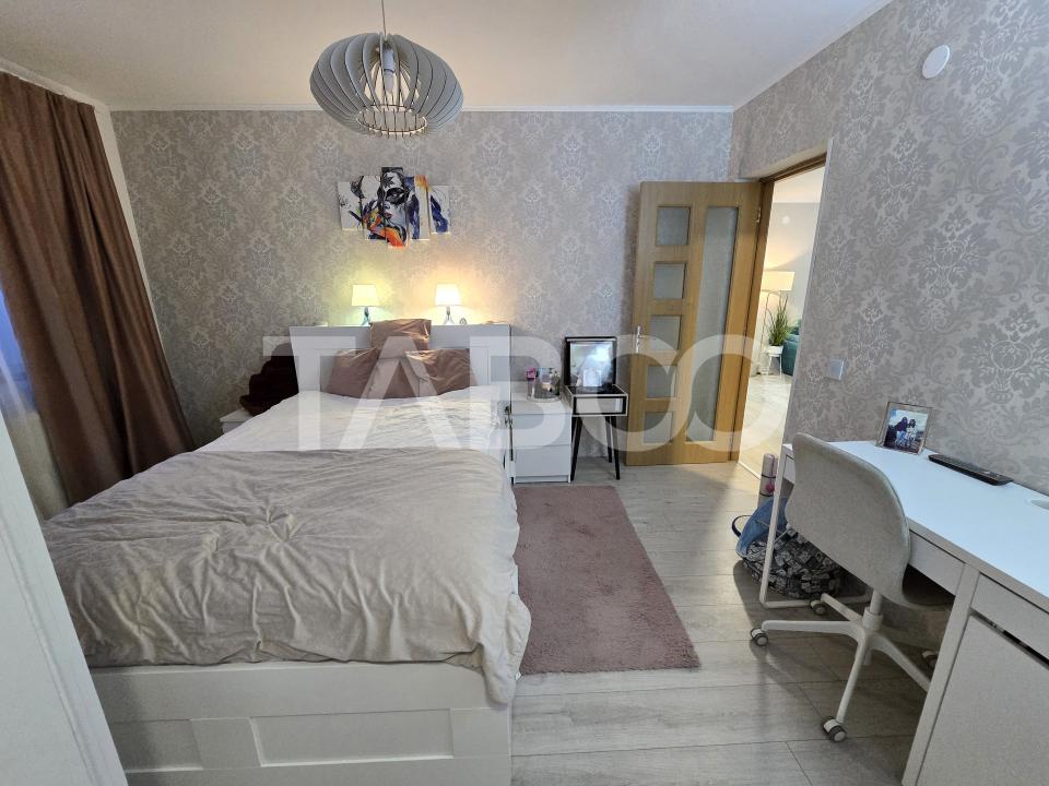 Apartament 3 camere de vanzare decomandat mobilat utilat Tilisca Sibiu