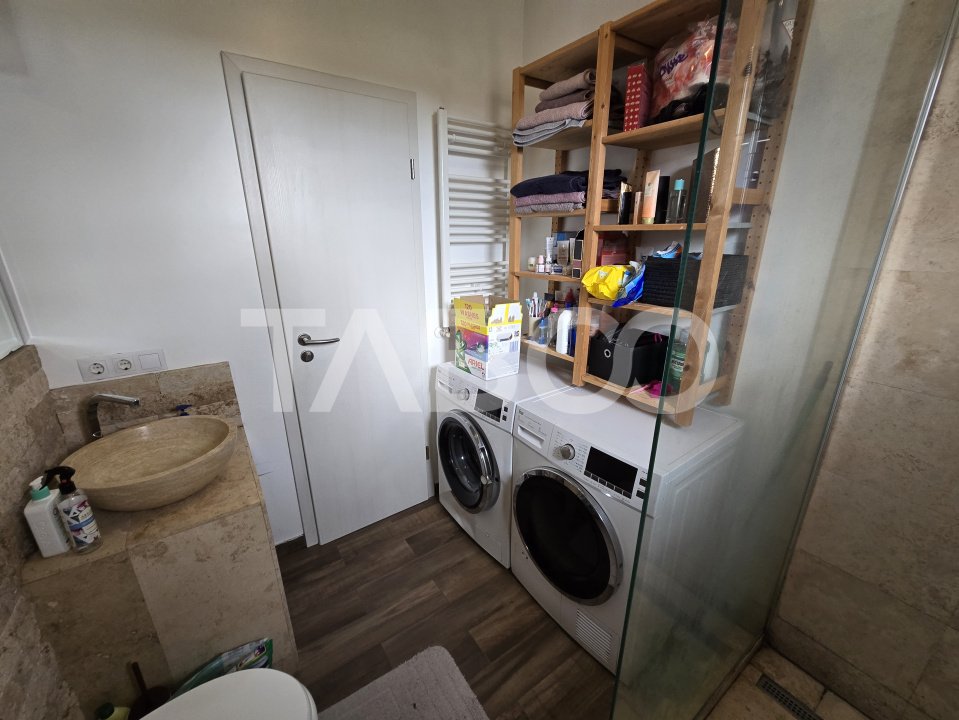 Apartament 3 camere de vanzare mobilat parcare balcon Tilisca Sibiu