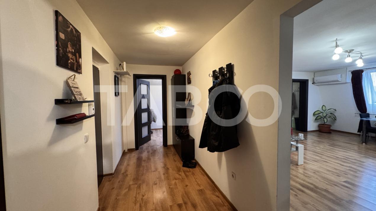 Apartament 3 camere de vanzare MOBILAT UTILAT 77mp Calea Cisnadiei