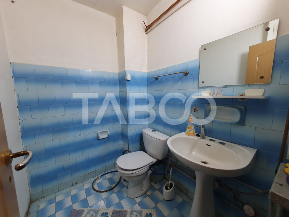 Apartament 3 camere decomandat 80 mp + 2 balcoane zona Teiului
