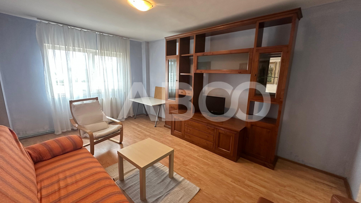 Apartament 3 camere decomandat pivnita balcon zona Lazaret Sibiu