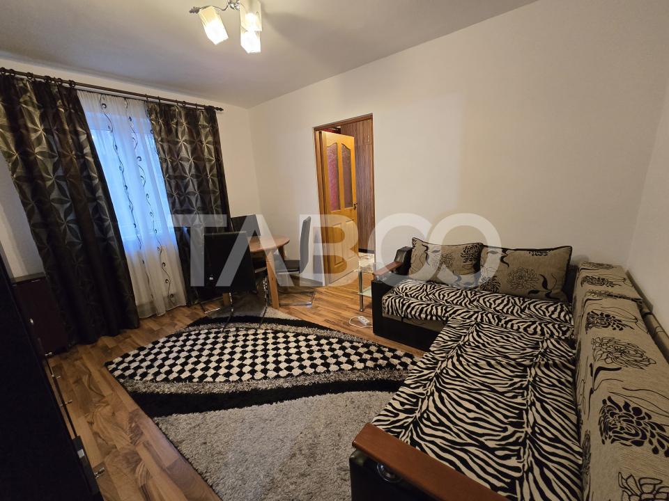 Apartament 3 camere etaj intermediar mobilat balcon zona Tiglari Sibiu