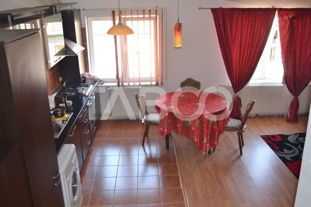 Apartament 3 camere in Sibiu de vanzare in spatele benzinariei OMV