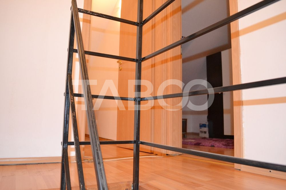 Apartament 3 camere in Sibiu de vanzare in spatele benzinariei OMV