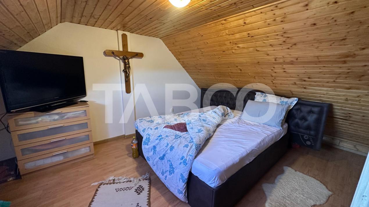 Apartament 3 camere la casa si pivnita Selimbar Sibiu