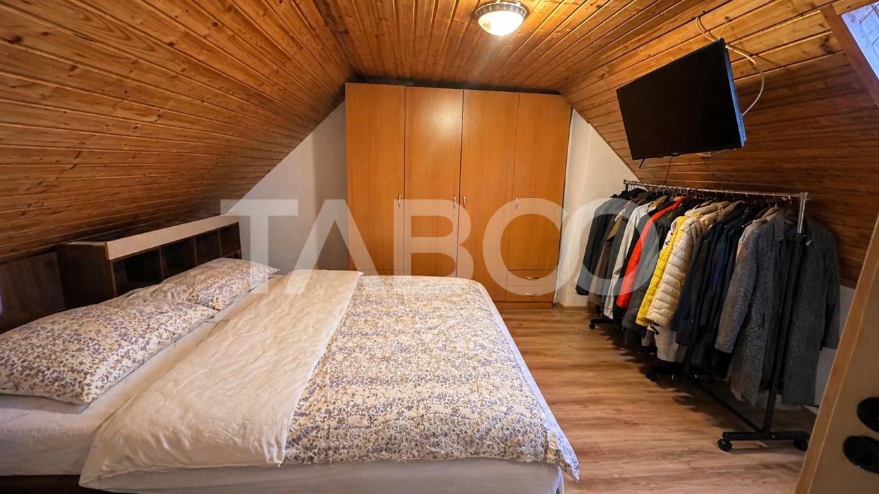 Apartament 3 camere la casa si pivnita Selimbar Sibiu