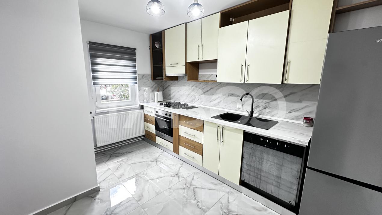 Apartament 3 camere mobilate utilate cu debara pivnita zona Turnisor