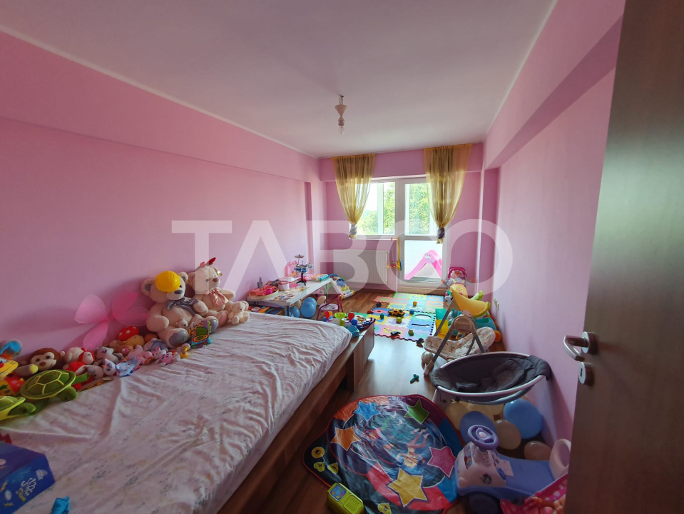 Apartament 4 camere  120 mp utili + balcon etaj 2 mobilat utilat