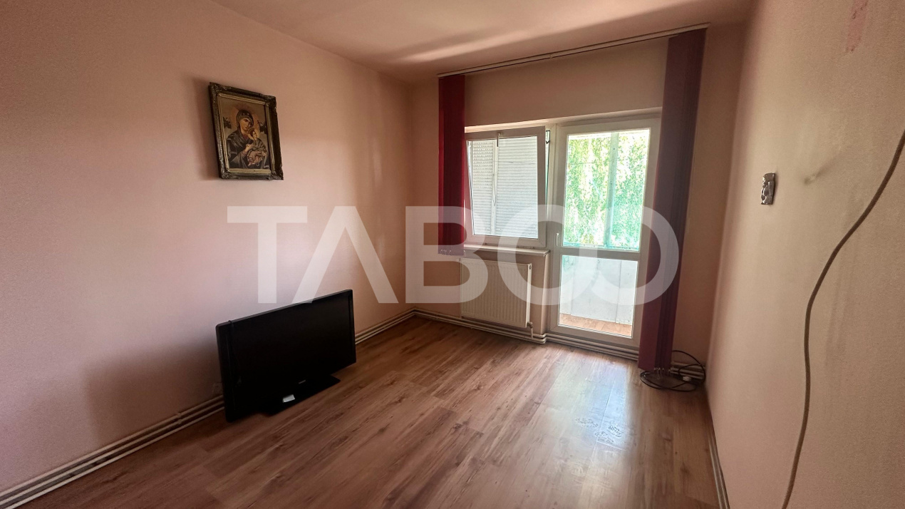Apartament 4 camere 2 balcoane 88 mpu pivnita zona Valea Aurie Sibiu