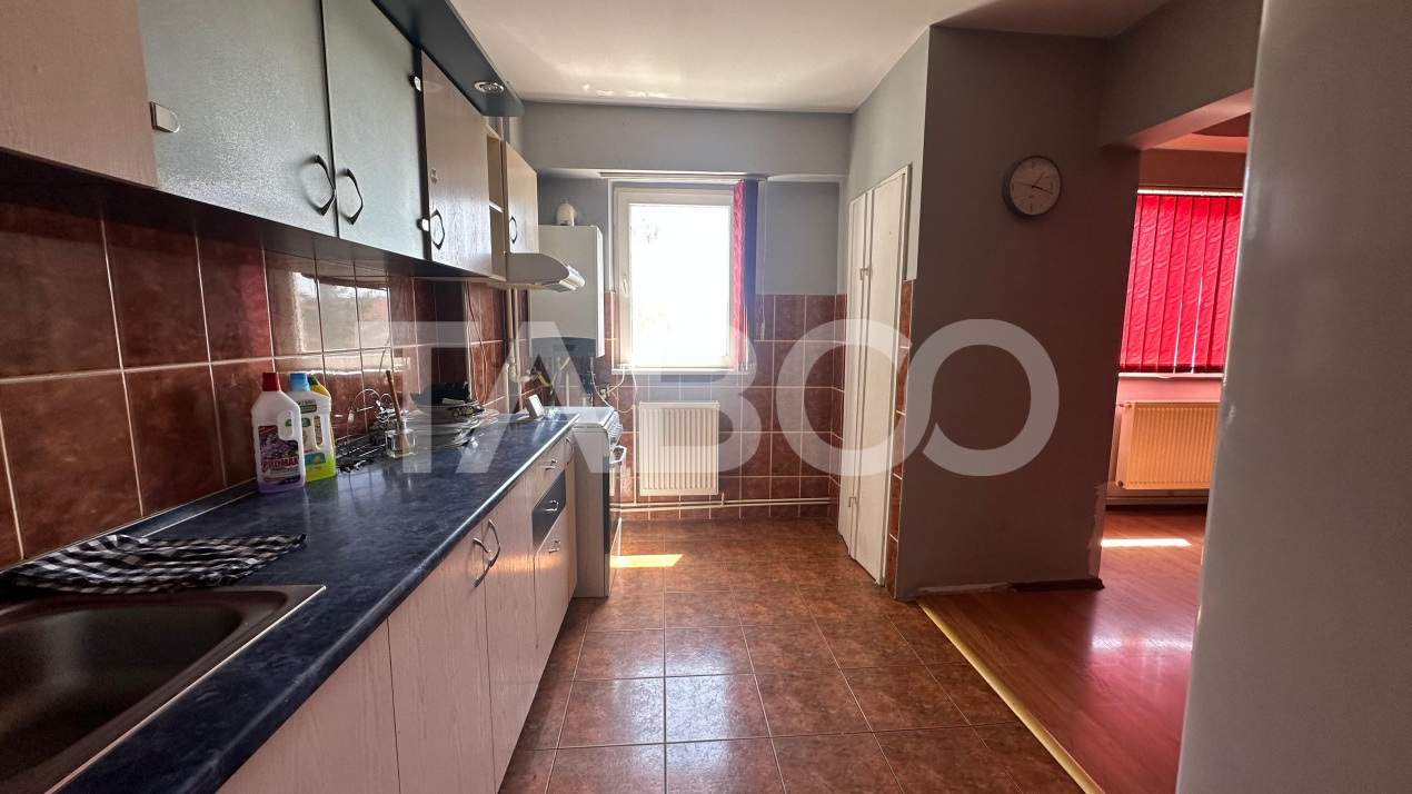 Apartament 4 camere 2 balcoane 88 mpu pivnita zona Valea Aurie Sibiu