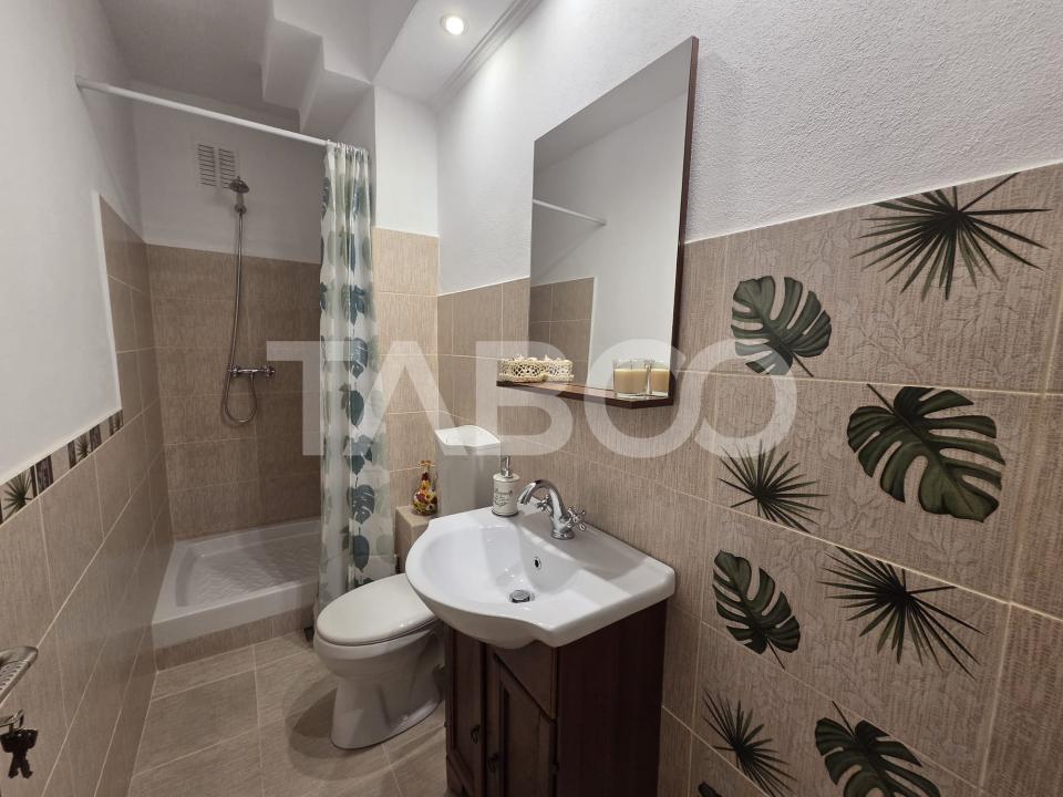 Apartament 4 camere de inchiriat Bulevardul Unirii acces din strada