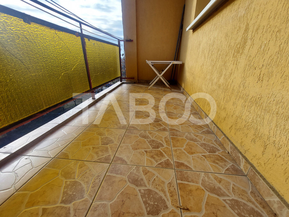 Apartament 4 camere decomandate de vanzare 2 bai zona Strand in Sibiu