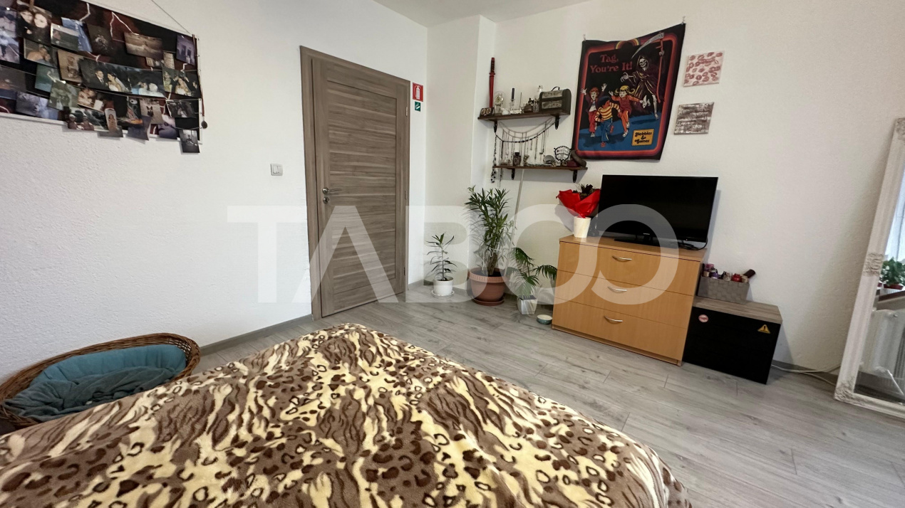 Apartament 4 camere  la casa cu curte pivnita zona Lazaret Sibiu