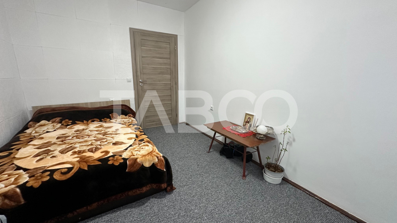 Apartament 4 camere  la casa cu curte pivnita zona Lazaret Sibiu