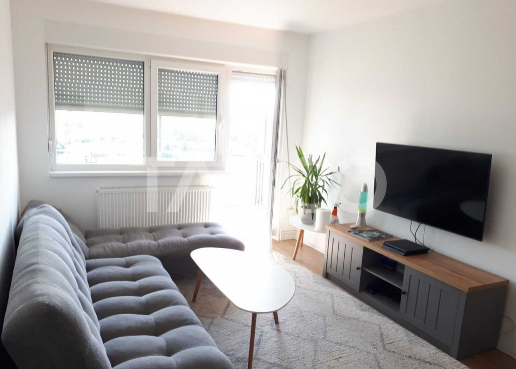 Apartament 47mp de vanzare 2 camere cu balcon 6mp zona Mihai Viteazul