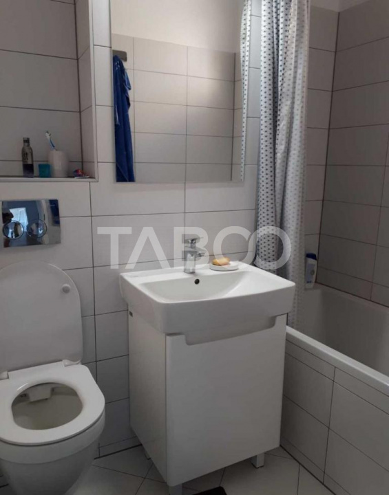 Apartament 47mpu de vanzare 2 camere cu balcon 6mp zona Mihai Viteazul