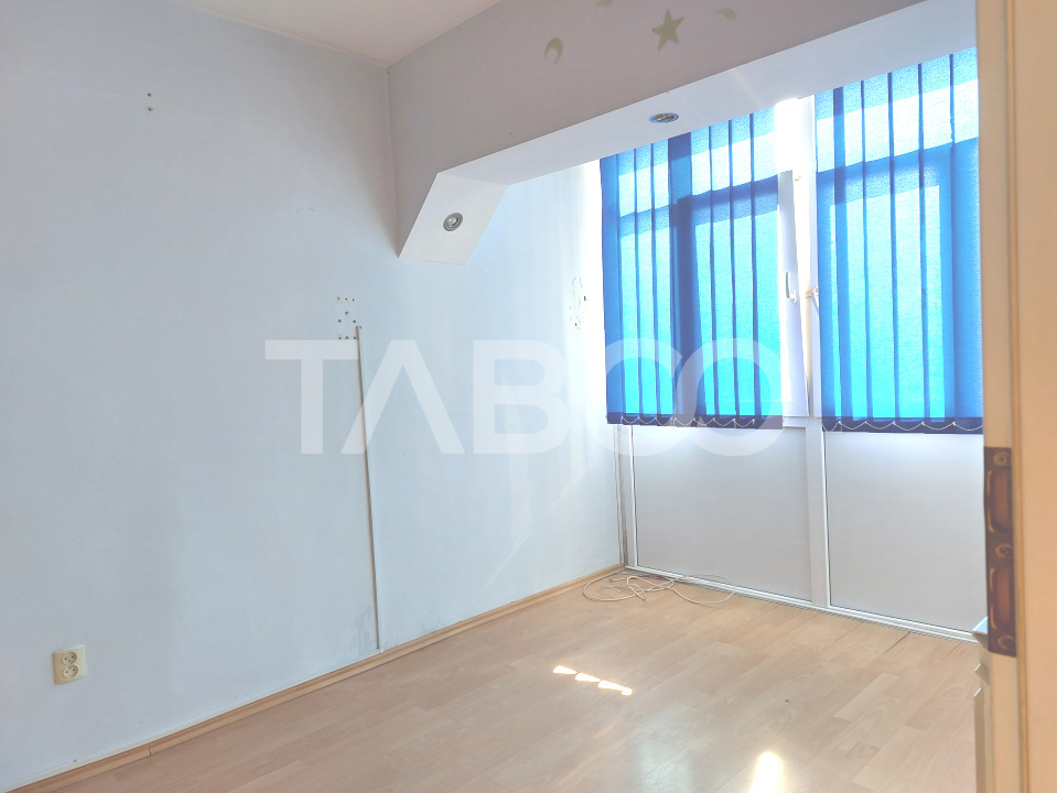 Apartament 50 mpu 2 camere etaj 3 pivnita Piata Noua Cisnadie
