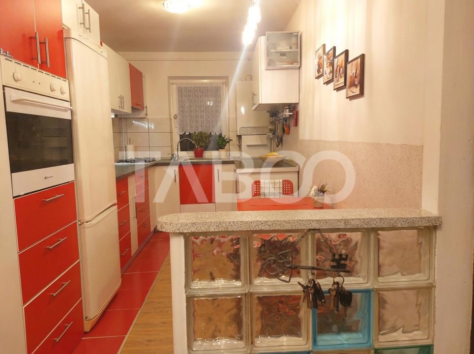 Apartament 55 mpu mobilat utilat 3 camere 2 balcoane pivnita Cisnadie