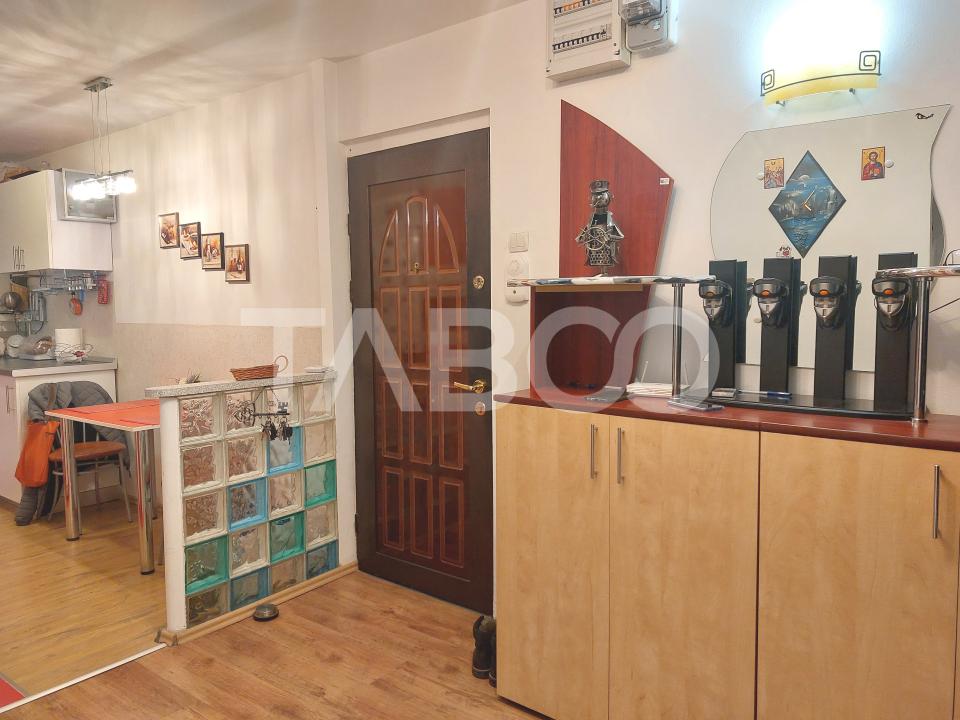 Apartament 55 mpu mobilat utilat 3 camere 2 balcoane pivnita Cisnadie