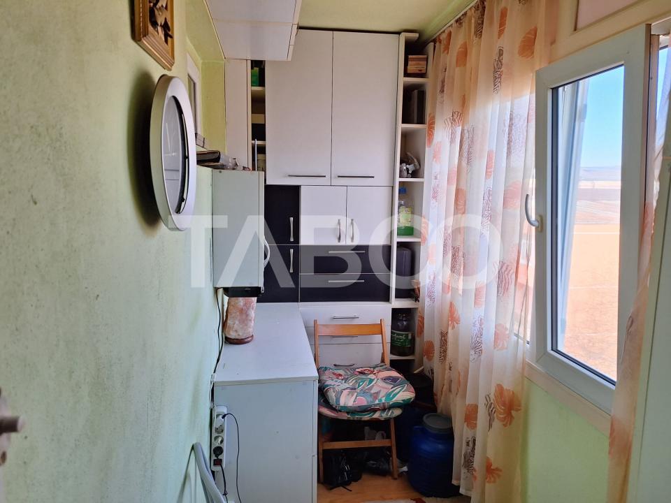 Apartament 55 mpu mobilat utilat 3 camere 2 balcoane pivnita Cisnadie