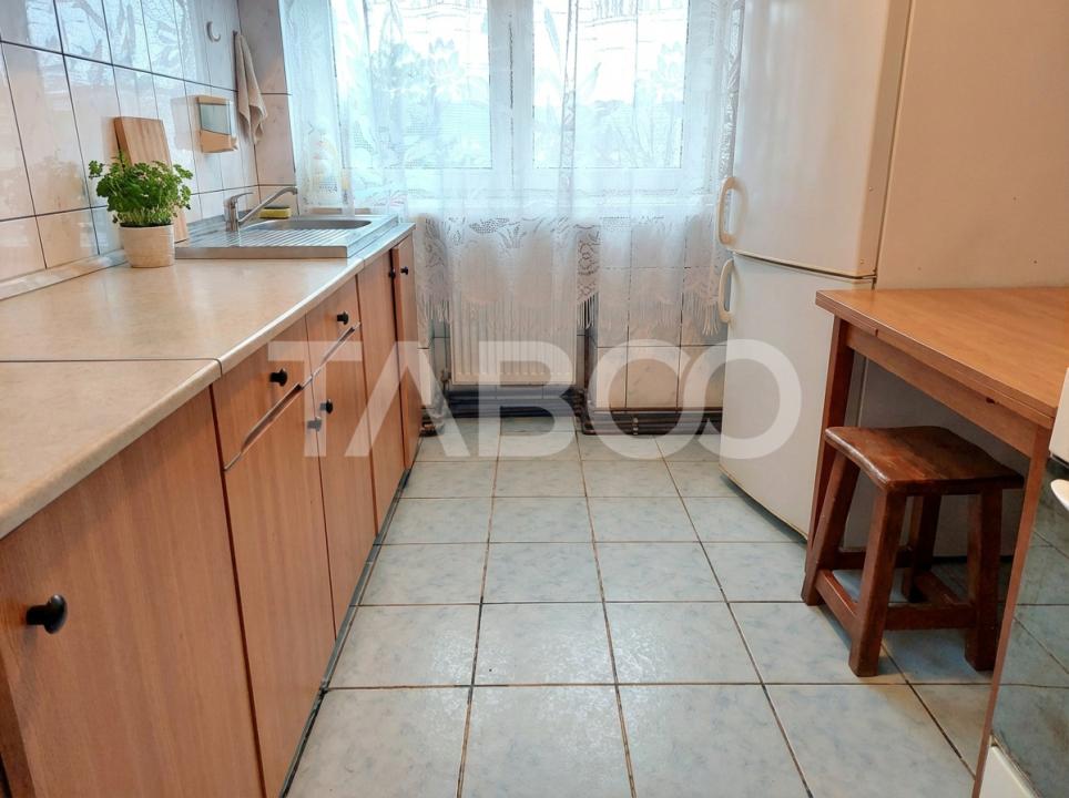 Apartament 57 mp 2 camere decomandate balcon PRET AVANTAJOS Cisnadie