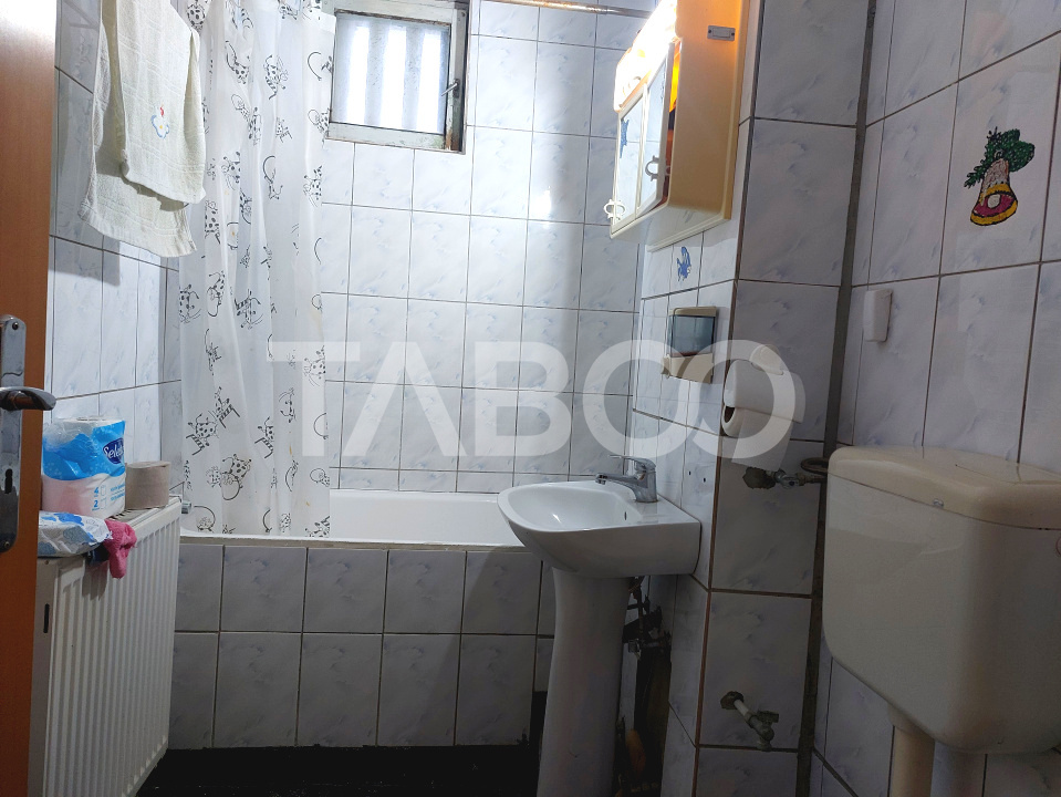 Apartament 57 mp 2 camere decomandate balcon PRET AVANTAJOS Cisnadie
