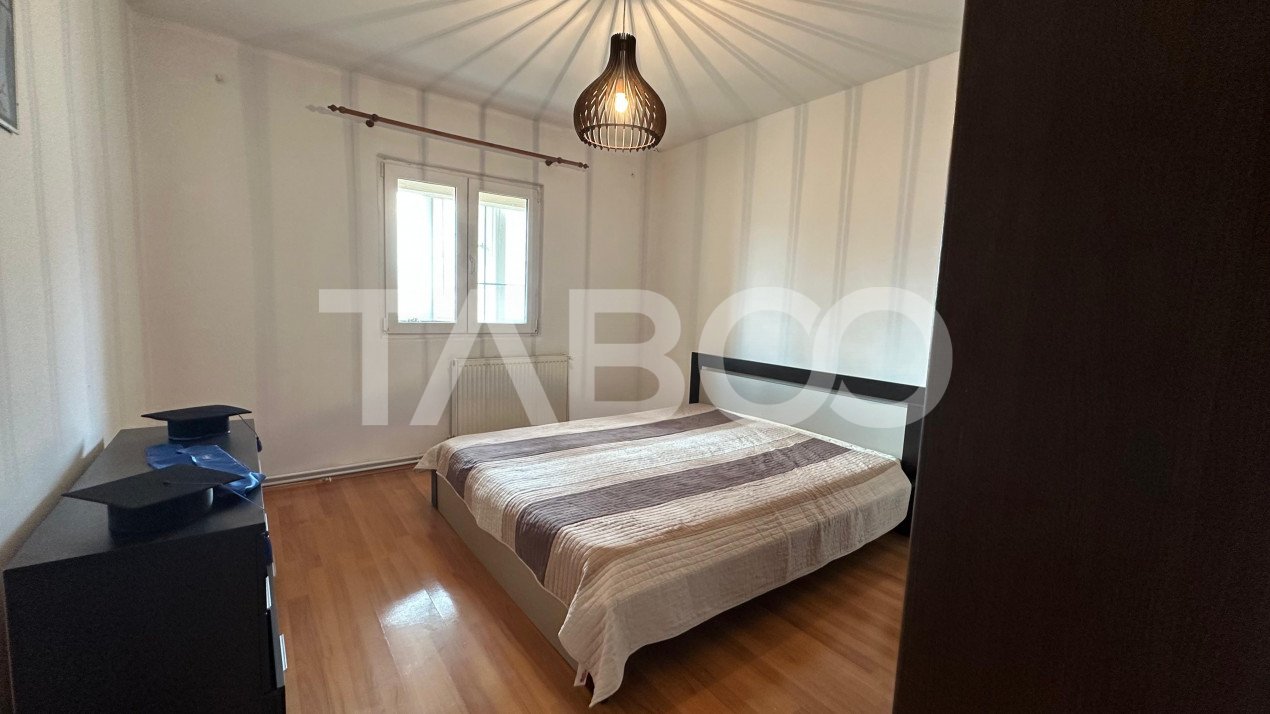Apartament 65 mpu 3 camere pivnita 2 bai balcon  zona Turnisor Sibiu  