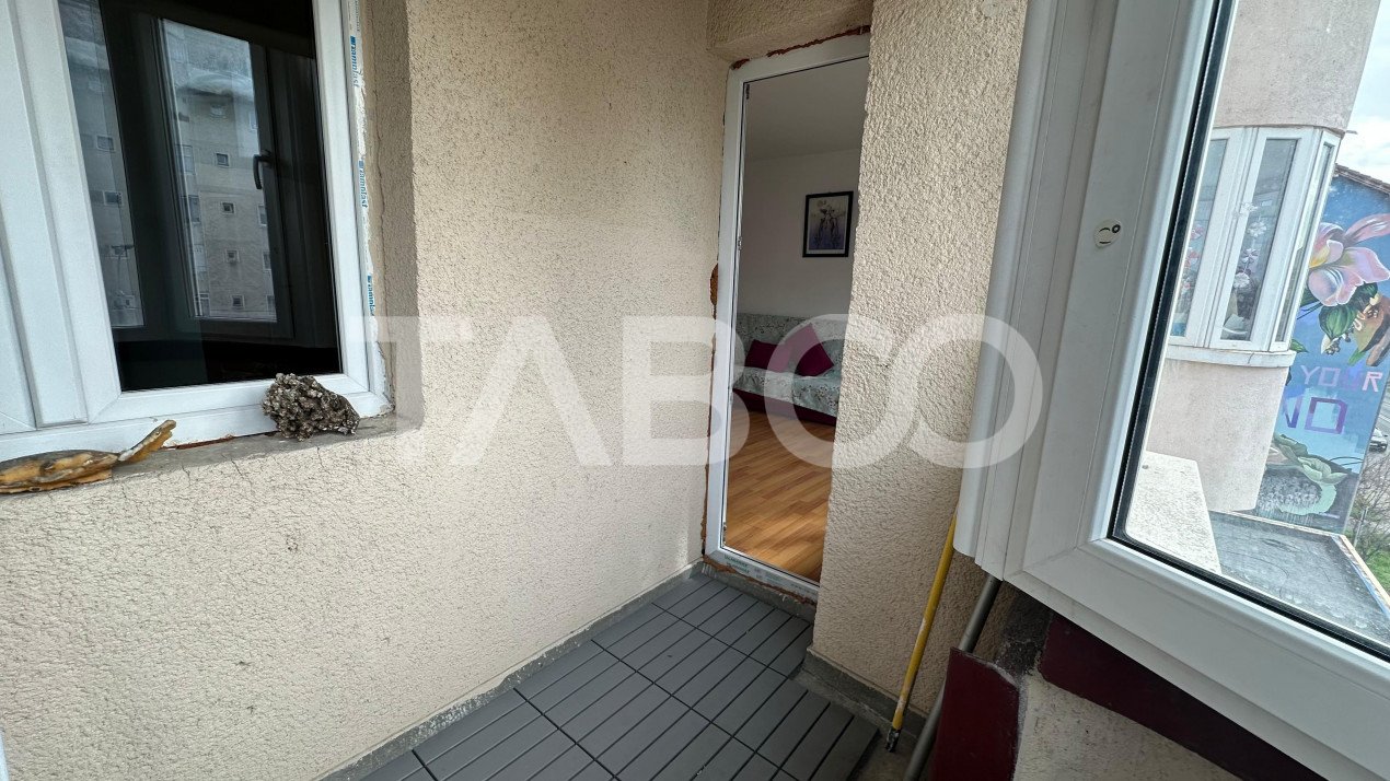 Apartament 65 mpu 3 camere pivnita 2 bai balcon  zona Turnisor Sibiu  