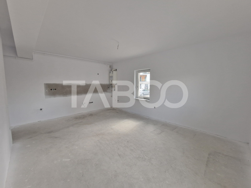 Apartament 66 mpu la CHEIE 3 camere balcon si parcare Doamna Stanca