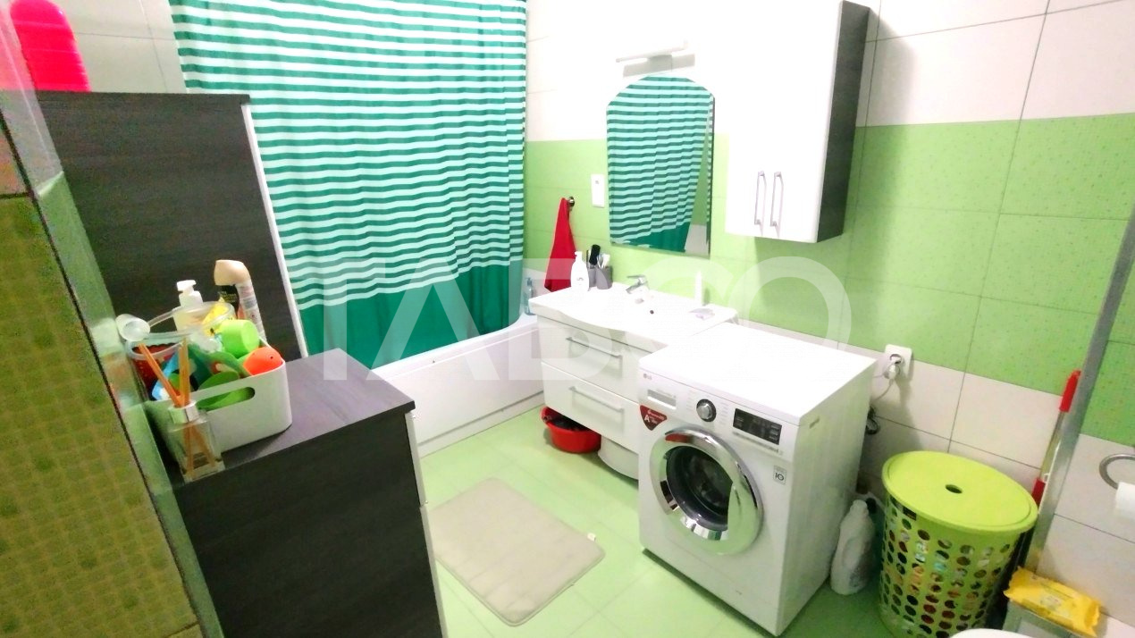 Apartament 75 mp 3 camere 2 bai si loc de parcare Arhitectilor Sibiu