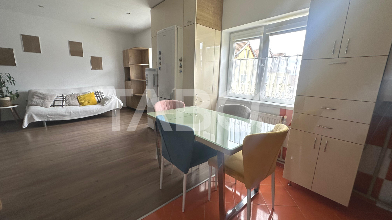Apartament 80 mpu la mansarda mobilat utilat zona Rahovei Sibiu