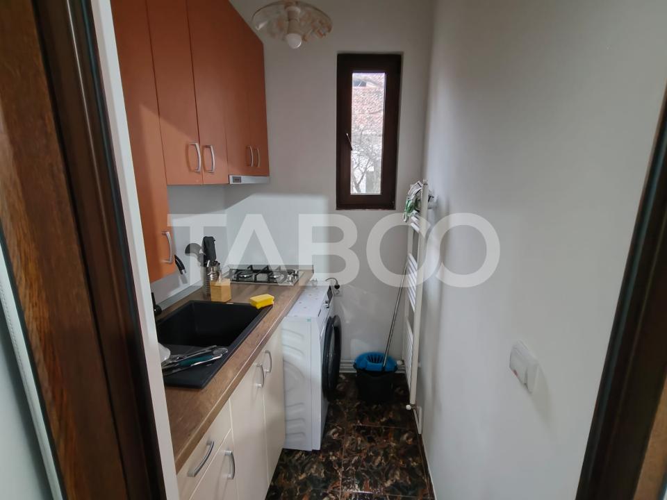 Apartament complet renovat 2 camere garaj acces auto Centru Istoric