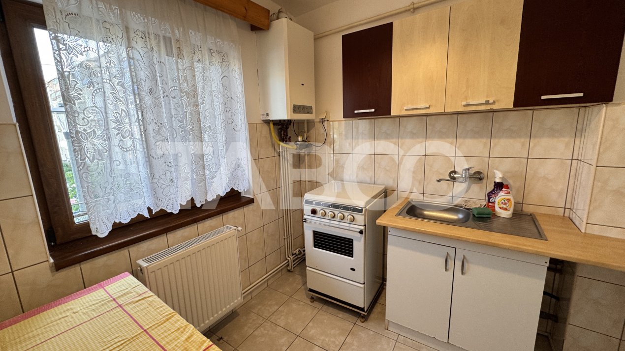 Apartament cu 2 camere de inchiriat mobilat utilat 55mp Strand Sibiu