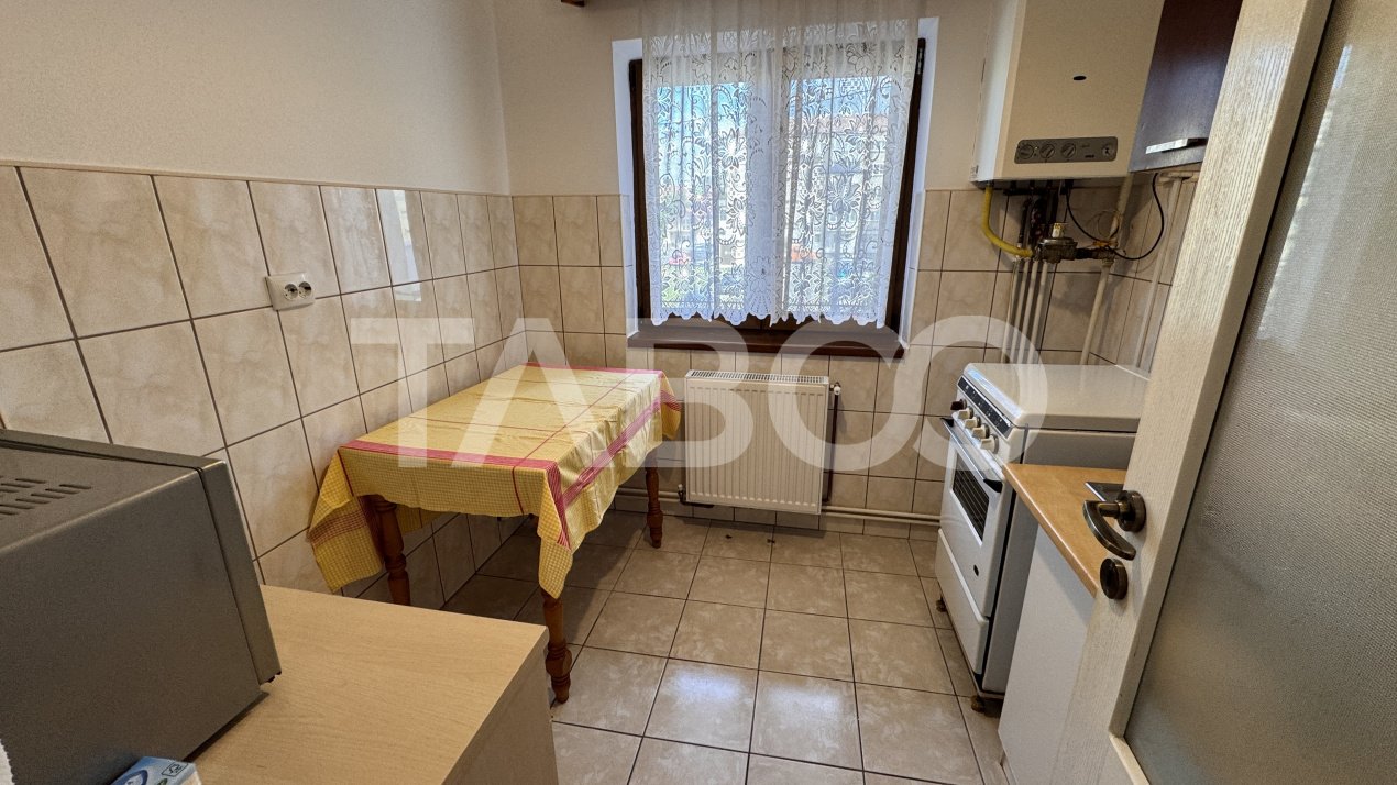 Apartament cu 2 camere de inchiriat mobilat utilat 55mp Strand Sibiu