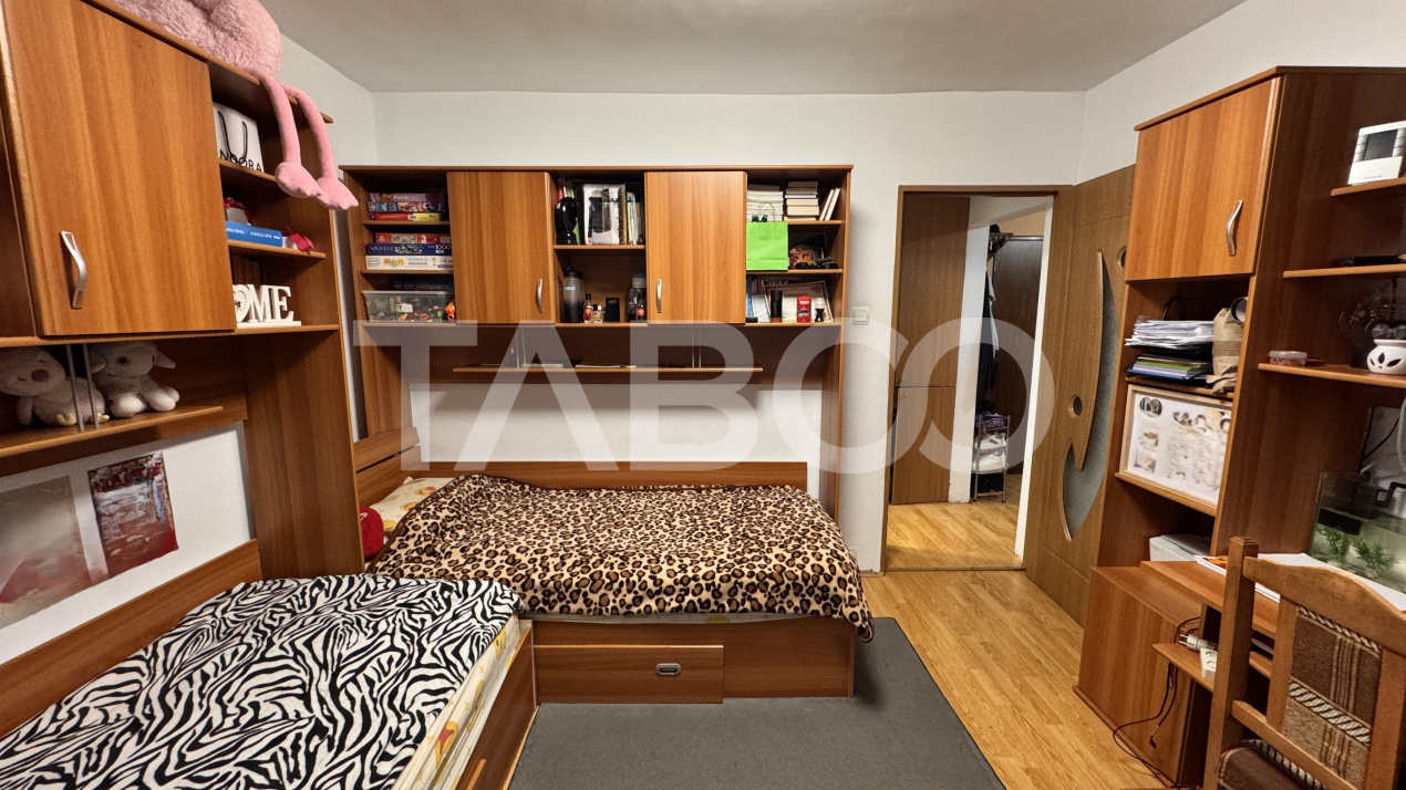 Apartament cu 2 camere de vanzare mobilat utilat  Broscarie Sibiu