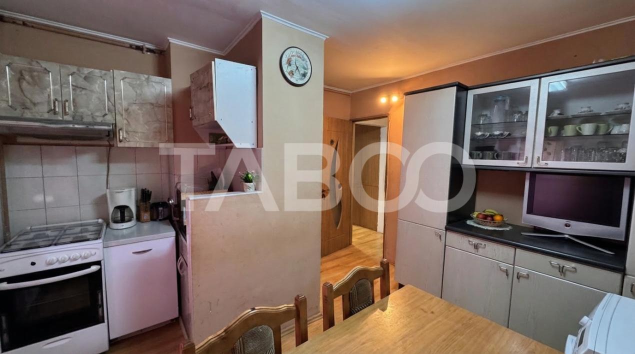 Apartament cu 2 camere de vanzare mobilat utilat  Broscarie Sibiu