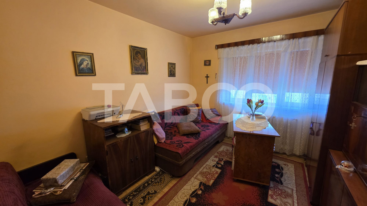 Apartament cu 2 camere de vanzare zona Ciserom