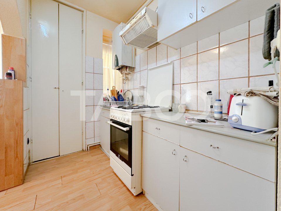 Apartament cu 2 camere in zona Mihai Viteazu retras de la strada