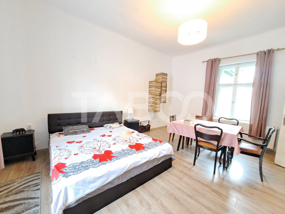 Apartament cu 2 camere - luminos si spatios - etaj 1 - Piata Schiller