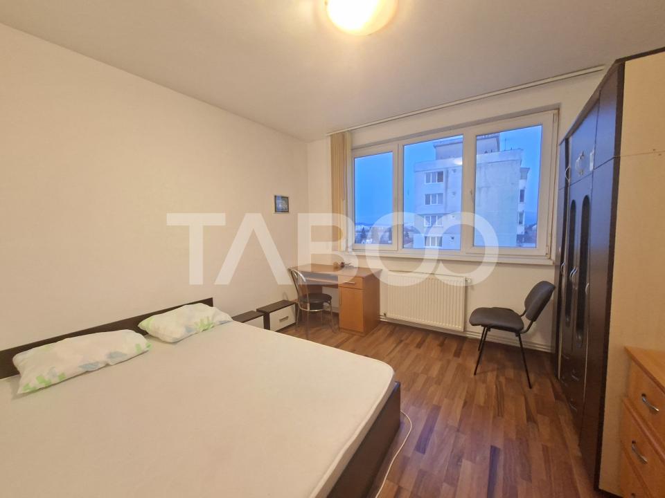 Apartament cu 2 camere si balcon de inchiriat in zona Mihai Viteazul