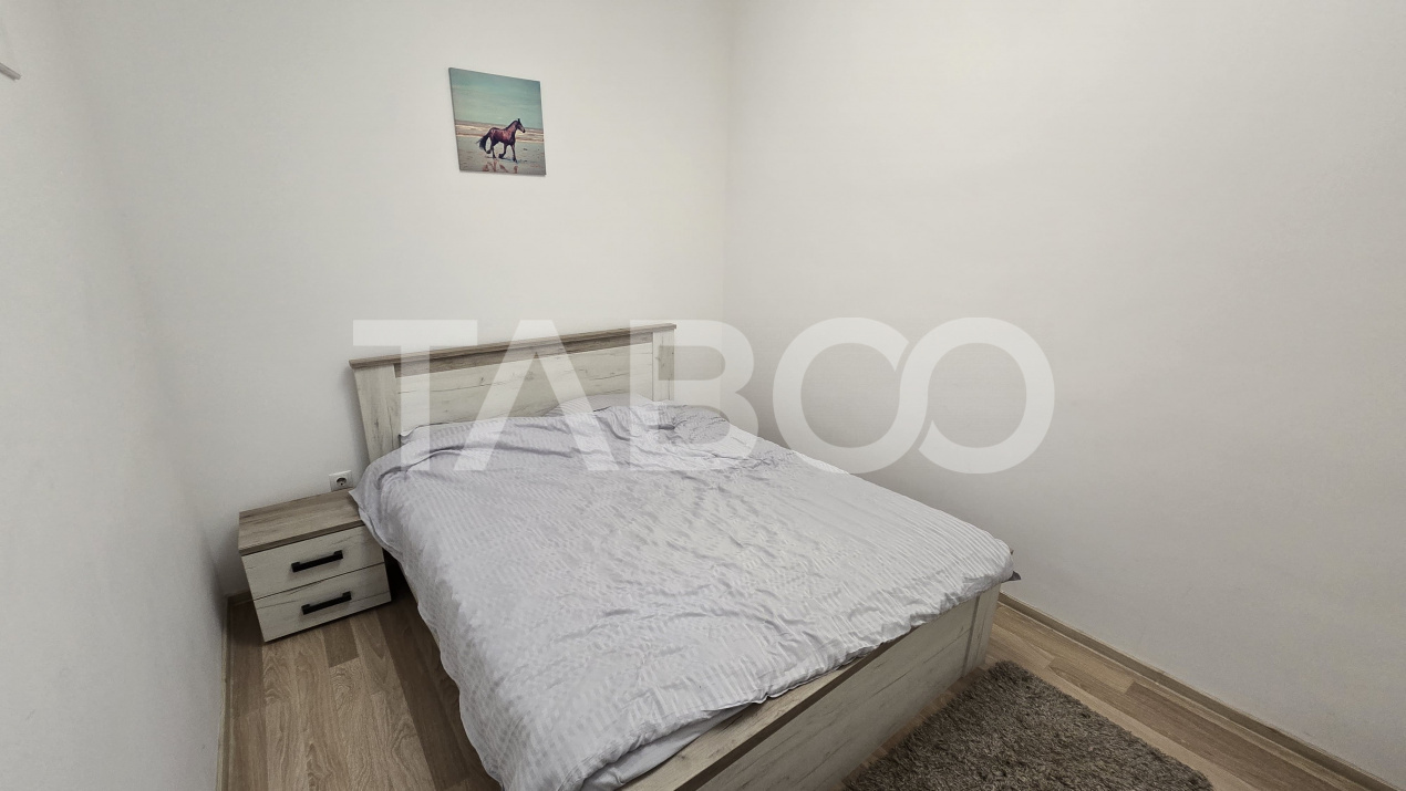 Apartament cu 3 camere de inchiriat decomandat zona Strand